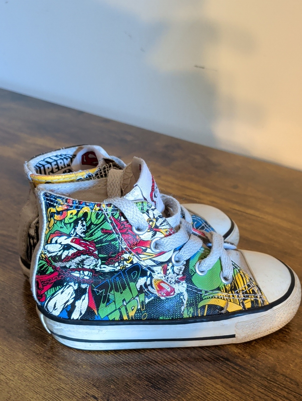 Kids High-Top Chuck Taylor Converse Sneakers with Multicolor Comic Print